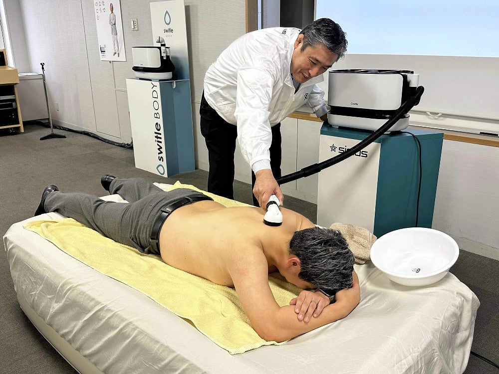 人間洗濯機」を70年大阪万博で披露した三洋電機出身の社長、「現代版