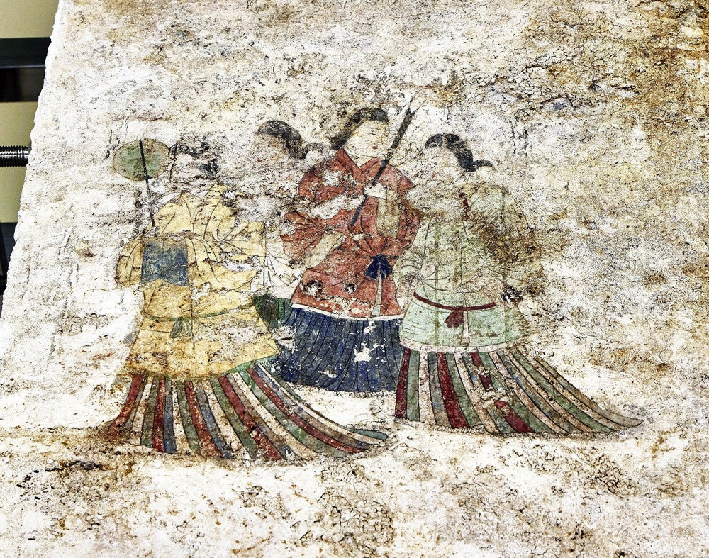 飛鳥美人」発見50年、修復で当時の鮮やかさ復活…ラピスラズリなど色