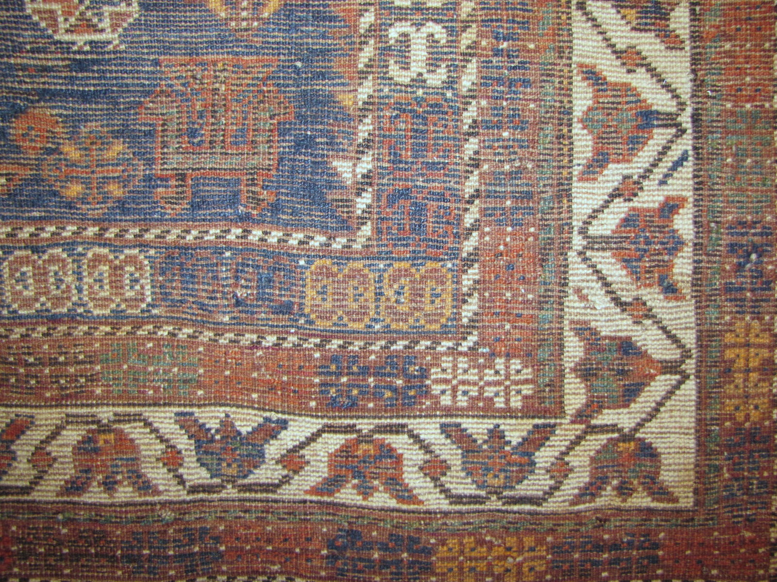 Antique Persian Qashqai Shiraz Rug - 7'6 x 10'1 - 229 x 307 cm