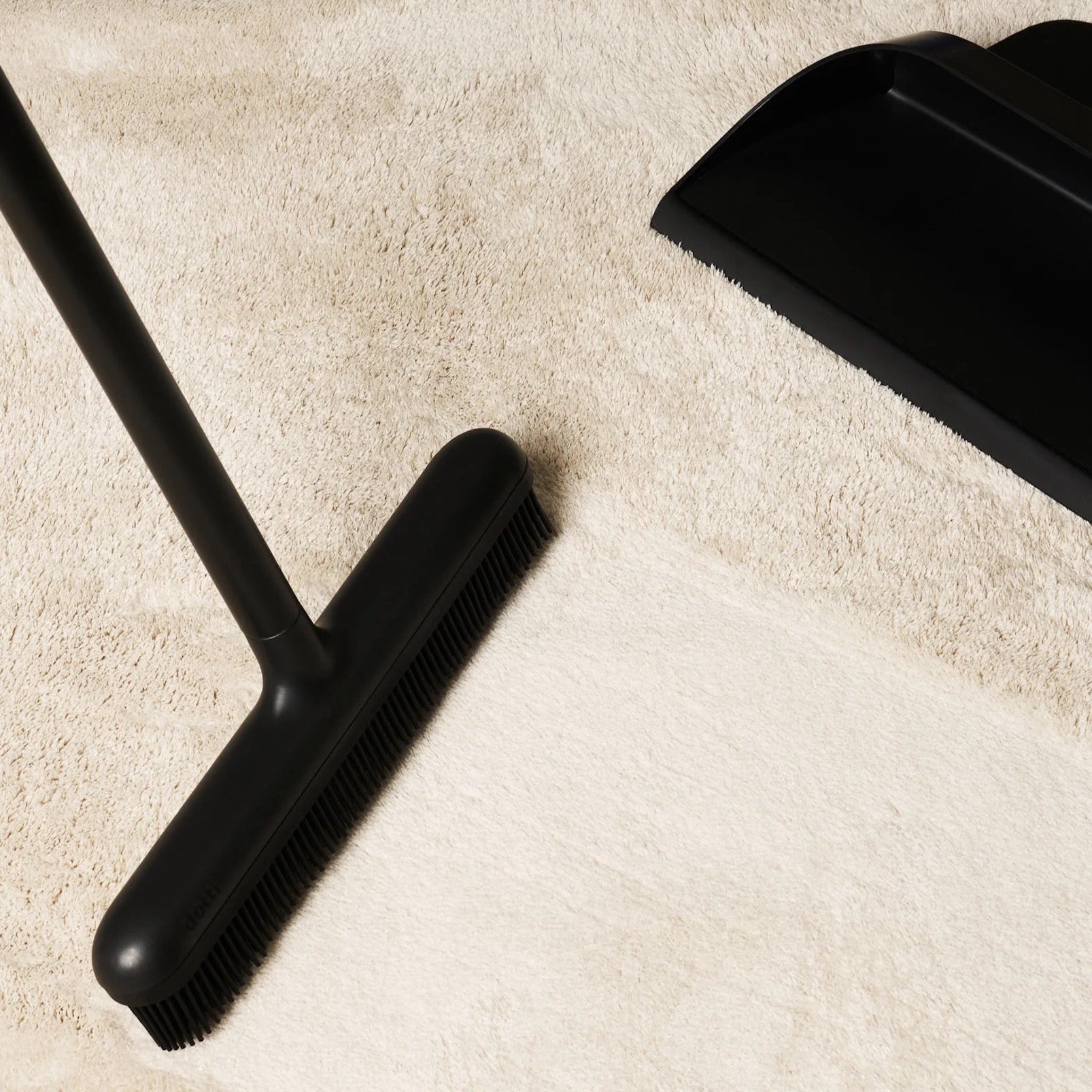 DOTTI Silicone Broom & Dustpan – Yes Chef