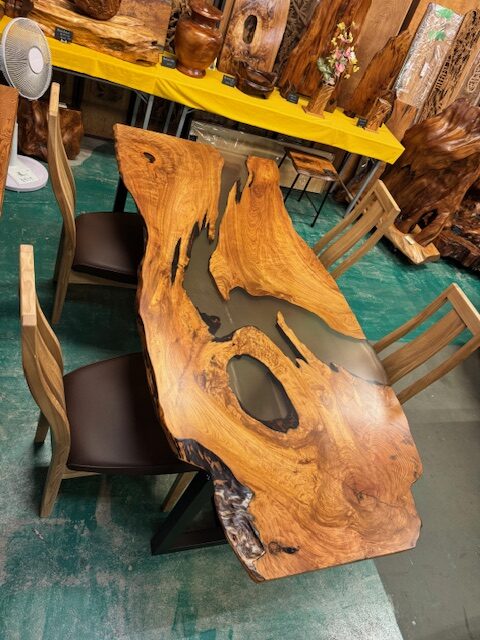 屋久杉レジンテーブル（2m）