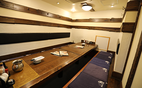 世界の山ちゃん 名古屋居酒屋店舗情報 【飲み放題付きコース料理が