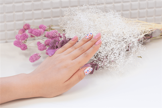 6月に発売開始したネイルアートプリンター「CureNel」が販売好調