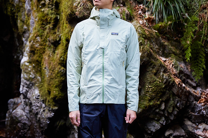 登山はもちろん、幅広いシーンで使えるパタゴニア「トレントシェル3L