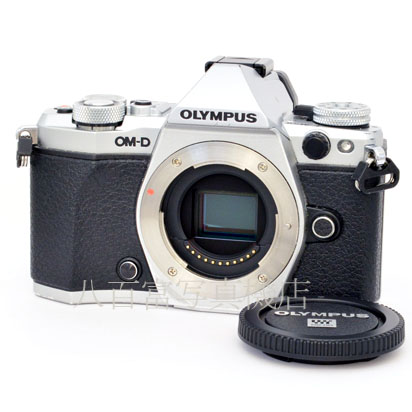 中古】 オリンパス OM-D E-M5 MarkⅡ ボディ シルバー OLYMPUS 中古
