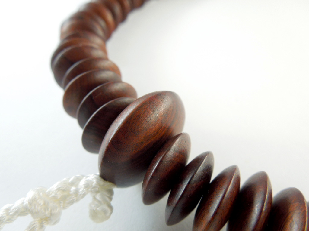 紫檀素挽中平天台共仕立白かがり凡天 お数珠の安田念珠店へ｜総本山