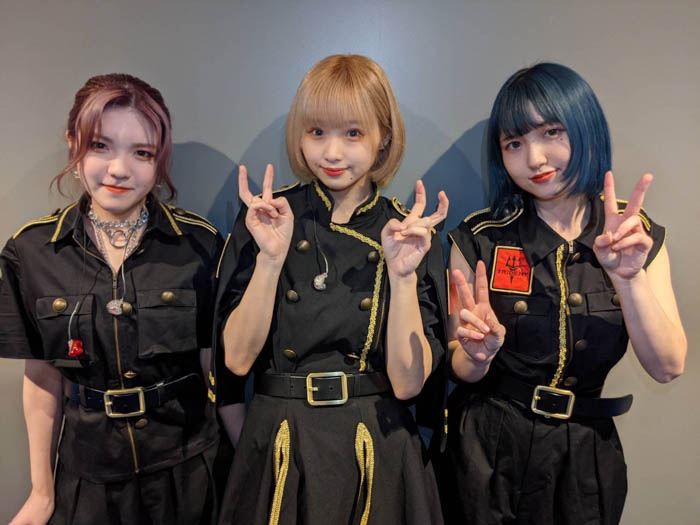 国内外で話題のガールズバンドTRiDENT初となるフルアル | YOUTH TIME