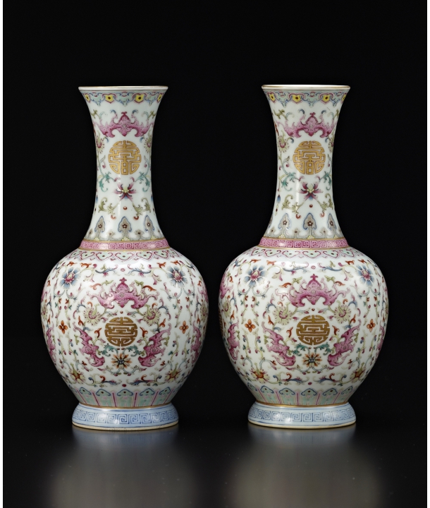 清乾隆粉彩福壽纏枝蓮紋瓶一對-宇珍國際藝術| Yu Jen Taipei重要中國瓷