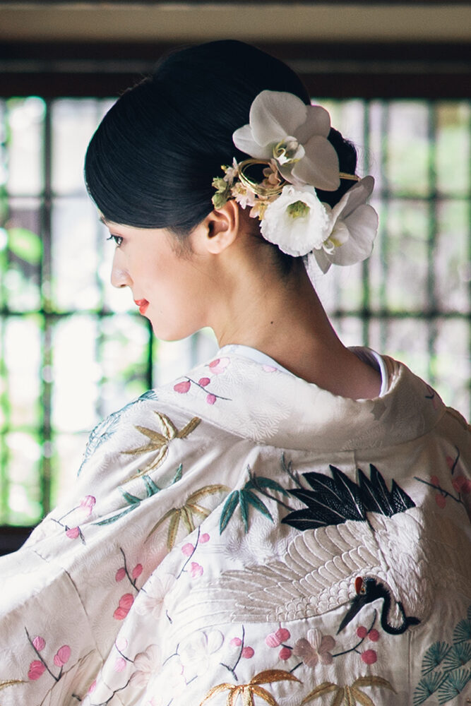 和装婚】花嫁衣装の振袖に合う小物選び｜髪飾り、帯周り、足元