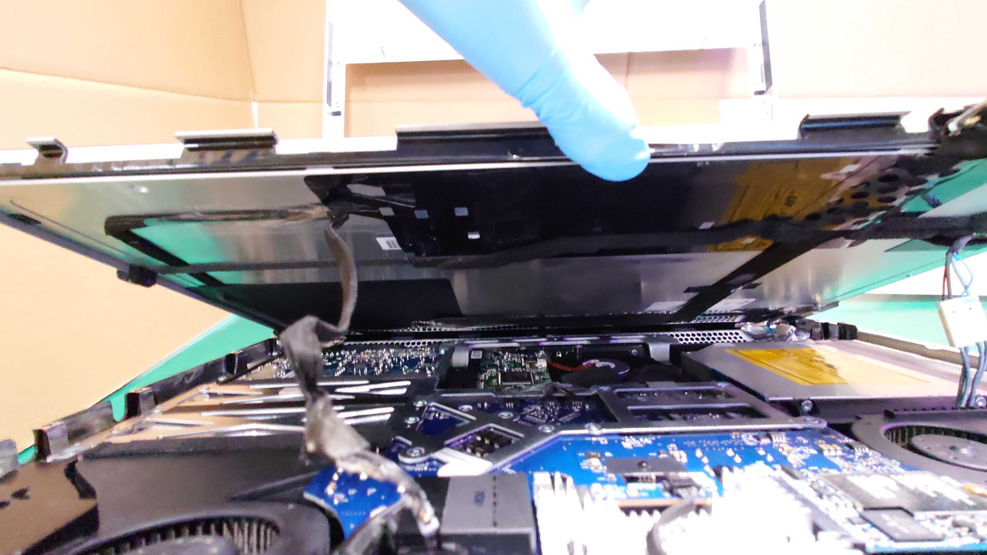 修理日誌】Apple iMac A1224 HDD取出し、DVDディスク取り出し作業を