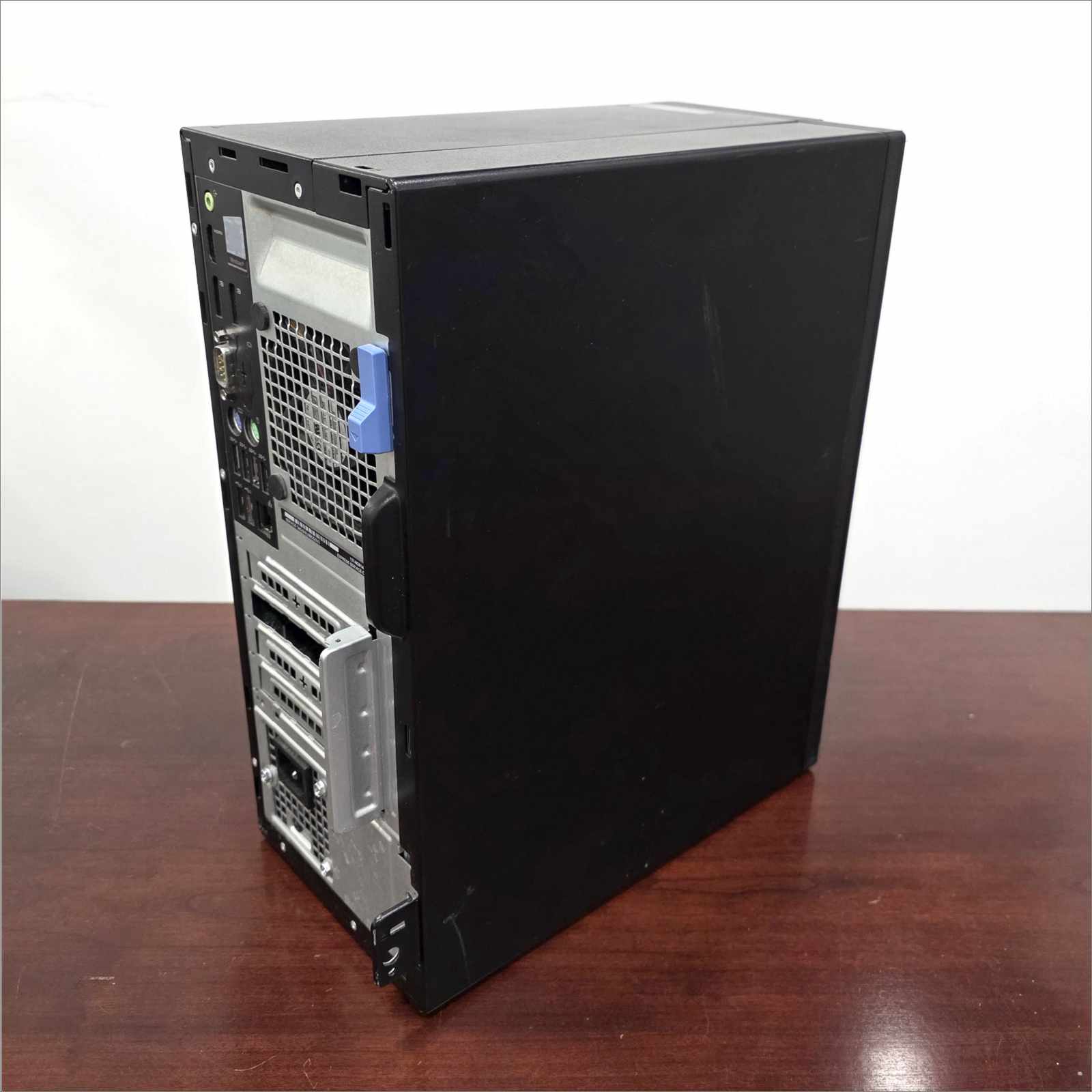 Dell Optiplex 5050 MT Intel Core i7-7700 @ 3.60GHz 8GB 128GB M.2