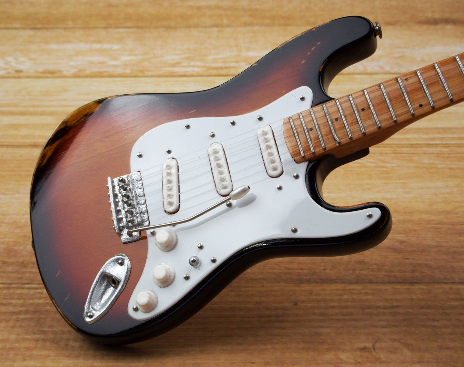 1/4 ミニチュア 楽器 ギター エリック クラプトン ストラトキャスター