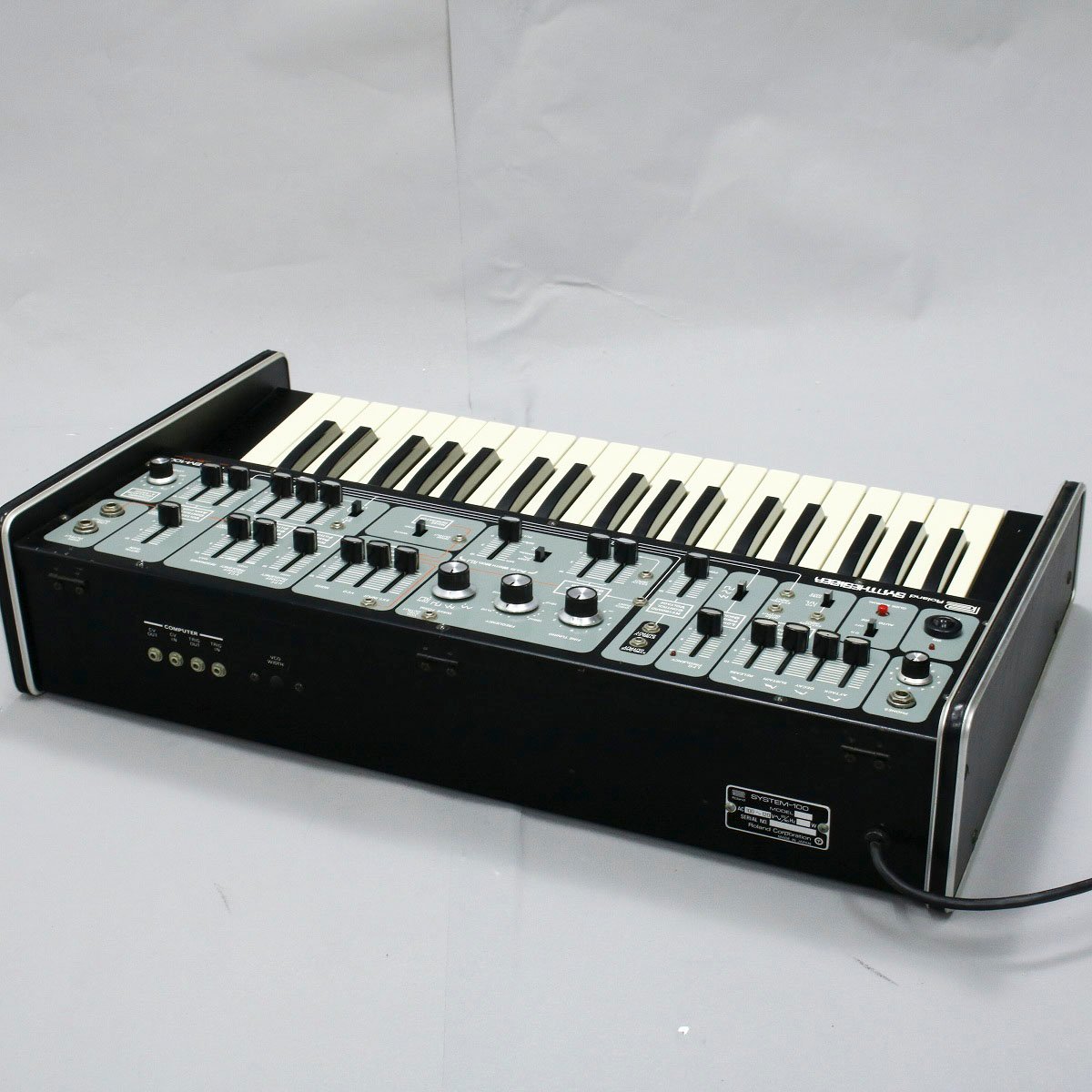Roland シンセサイザー RS-101 通電のみ確認 ジャンク品 【公式通販】