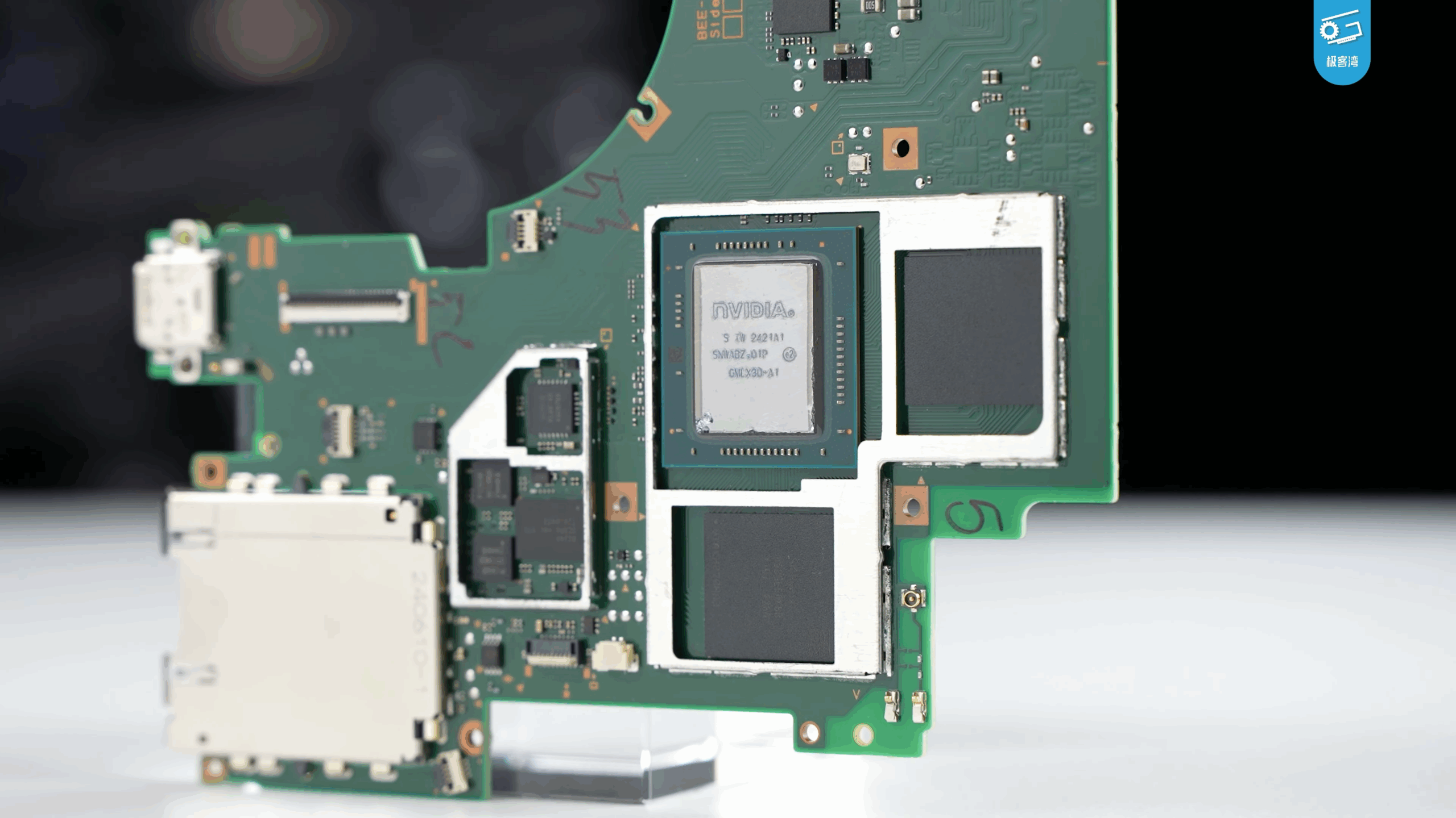 Nintendo Switch 2の流出マザーボードが徹底解剖され噂のNVIDIA「T239