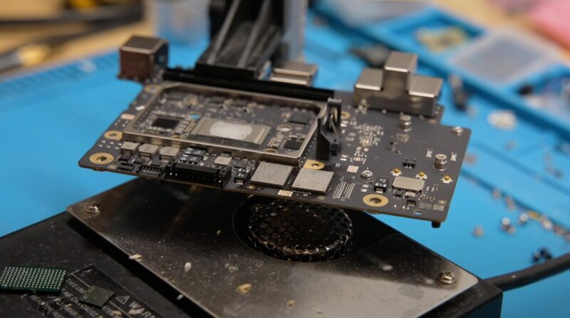 M1以降のMac miniのSSDは超頑張れば交換やアップグレードが可能…だが