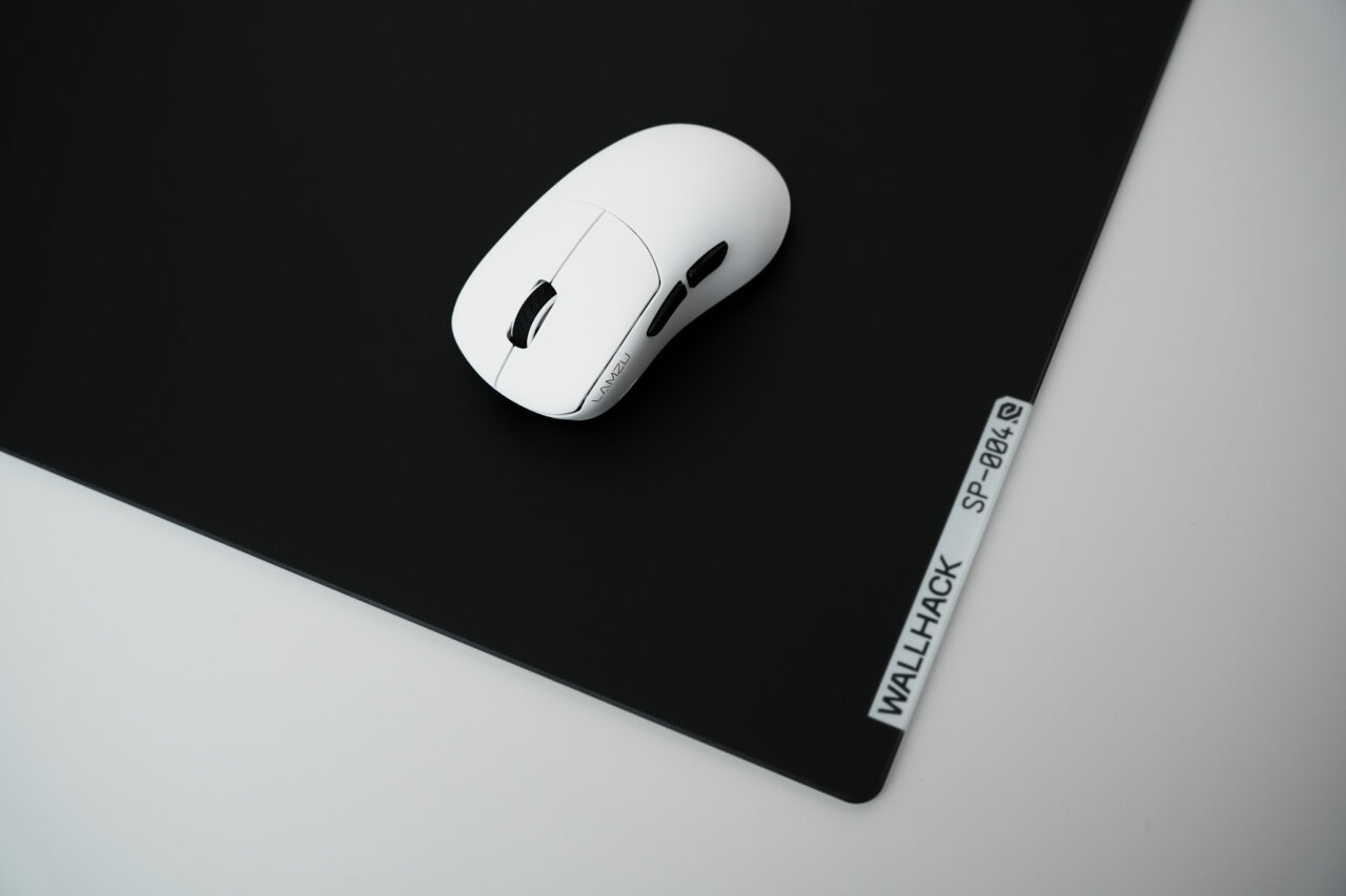 WALLHACK SP-004 レビュー：刷新された新世代のガラスマウスパッド