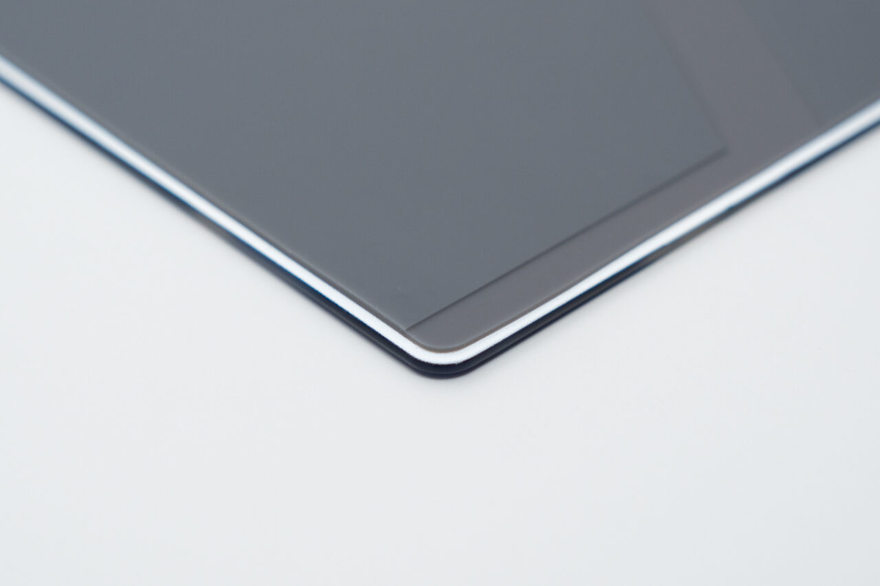 Arbiter Studio LUNAR Glass Pad レビュー：ゴジラ70周年を彩る滑らか