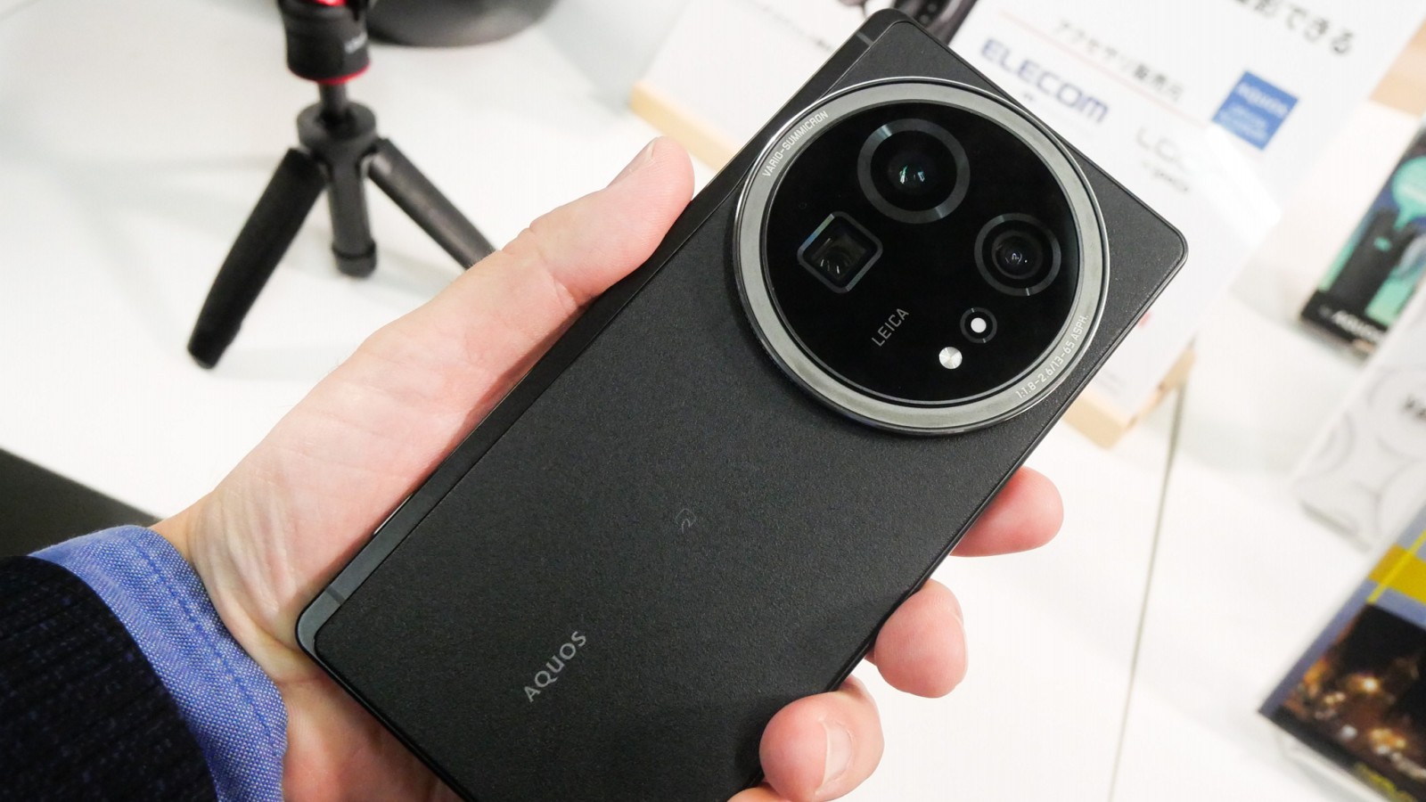 見送ったはずのフラッグシップ「AQUOS R9 pro」を投入するシャープの