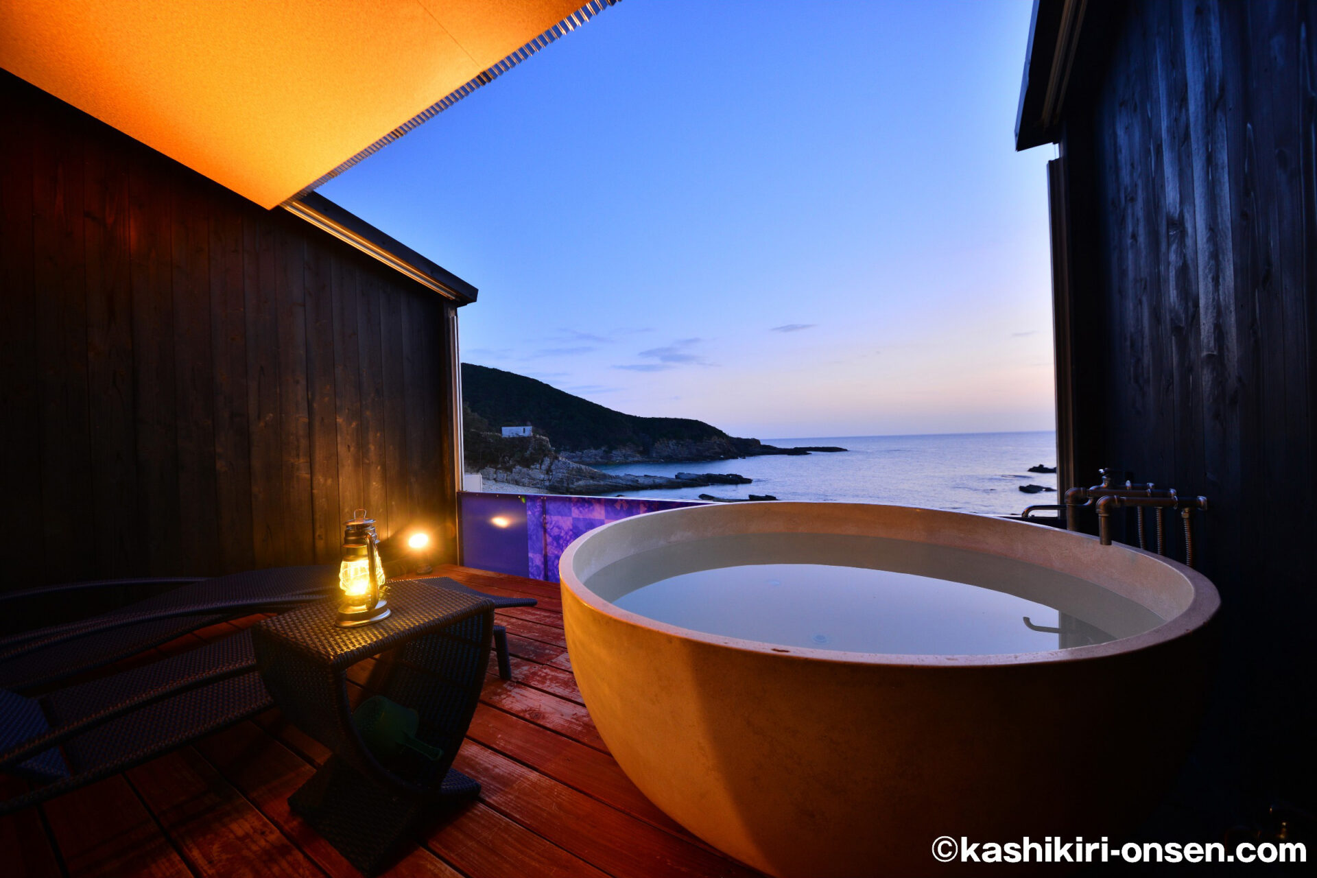 温泉 - ギネス認定の宿 XYZ Seaside Resort