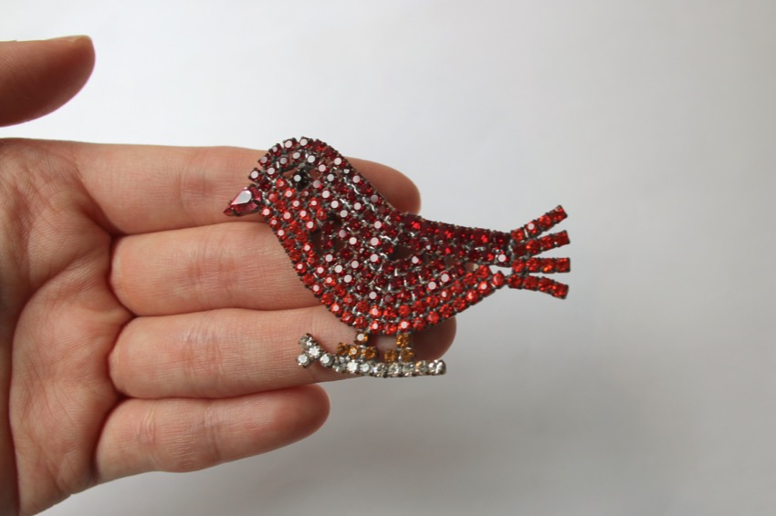 取扱終了】【期間限定】ラインストーンのブローチ 鳥（）の