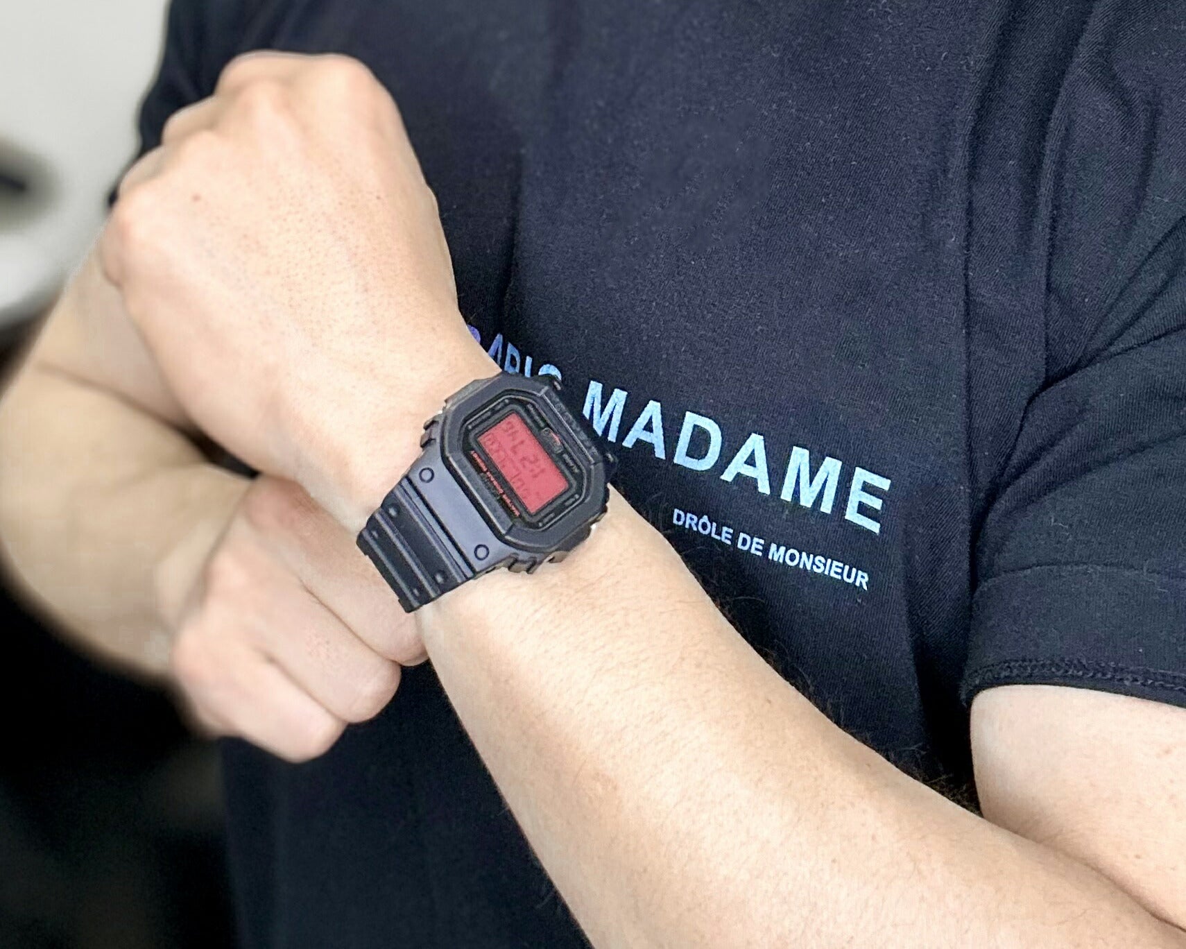 カシオ Gショック DW-5600BBR-1JF ブラック×レッド CASIO G-SHOCK