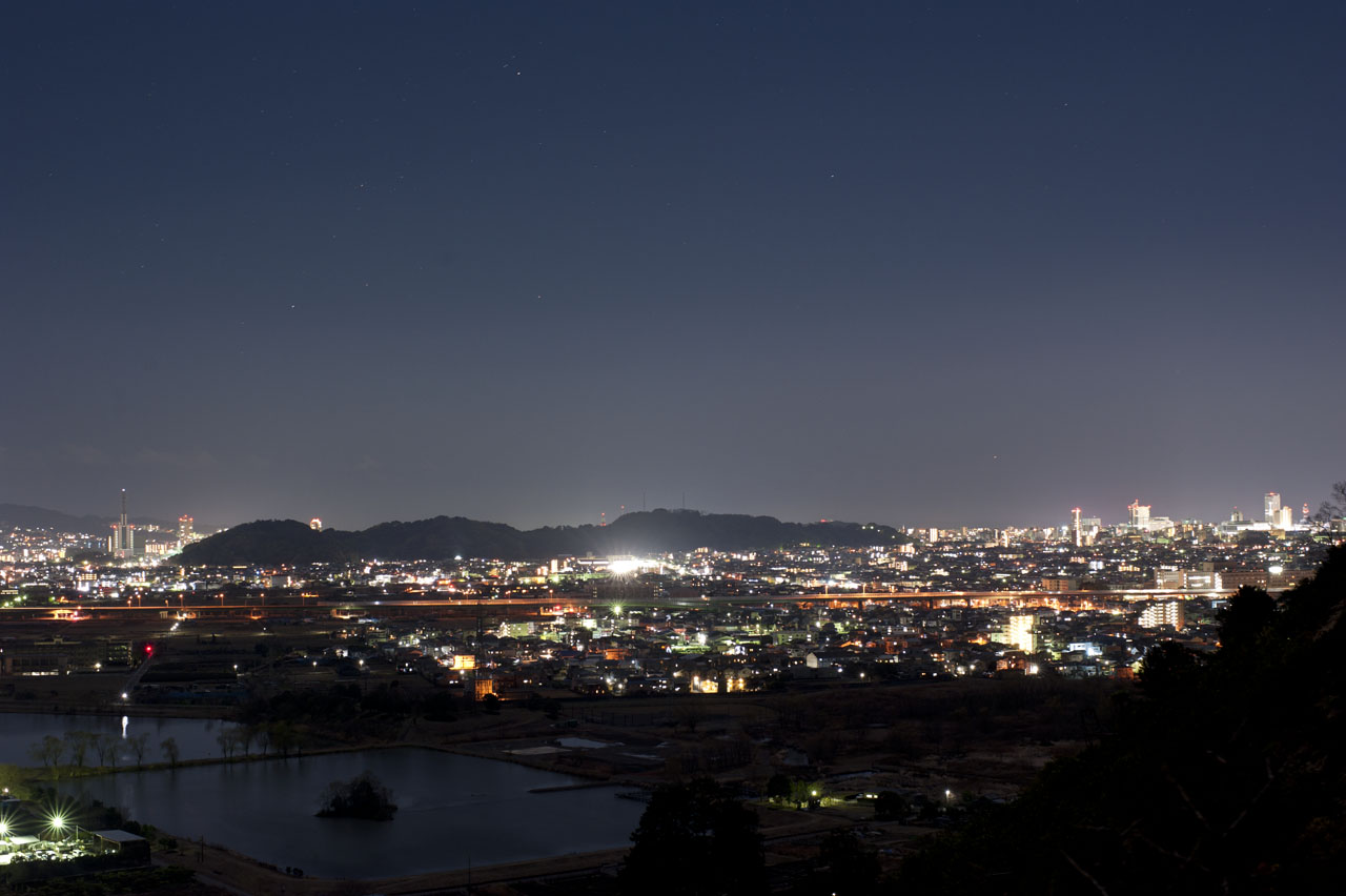 賎機山の夜景 (静岡県静岡市葵区) -こよなく夜景を愛する人へ