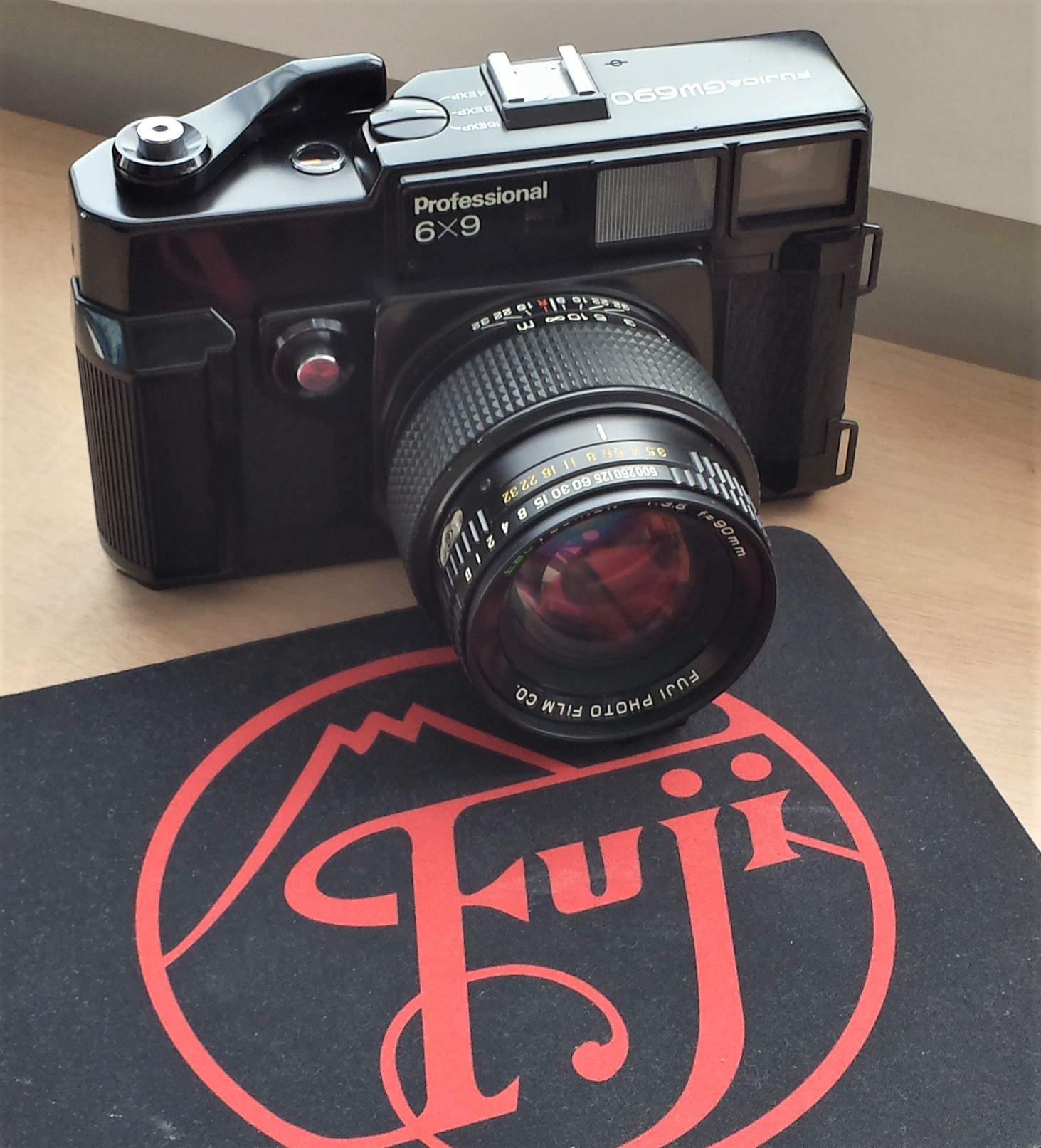 Fujica GW690 Professional | Chasing Classic Cameras with Chris