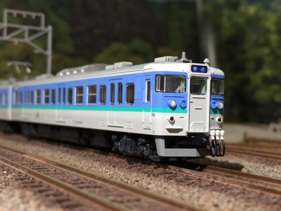 KATO 115系1000番台長野色を弄る。ほんとに一寸だけ KATO 10-1428 / 10