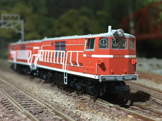 DD14 333・334 標準色・重連セットを弄る。その1 分離 MICROACE A8162