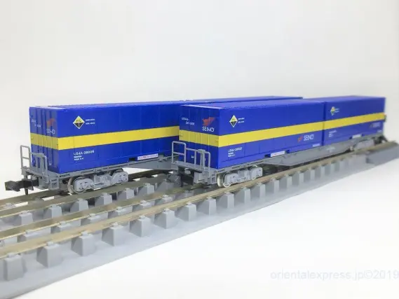 西濃運輸コンテナ付き コキ107が入線しました。TOMIX 97902 限定品 4両