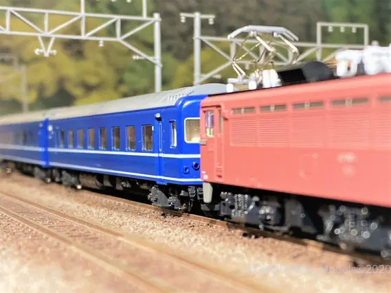 24系 寝台特急「ゆうづる」が入線です。KATO 10-811 10-812 | NGaugeJP