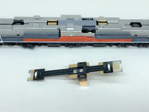 DD51 1043号機 下関総合車両所 が入線しました。KATO 7008-C