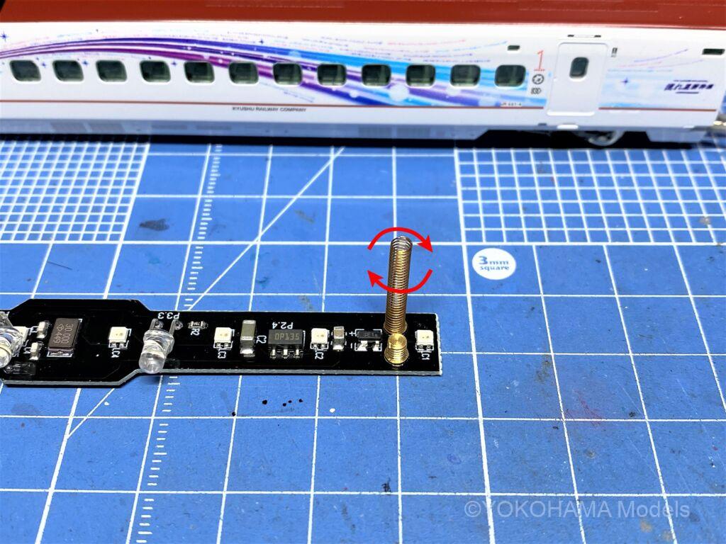 九州新幹線800系(流れ星新幹線)を弄る。ポポンデッタの室内灯装備