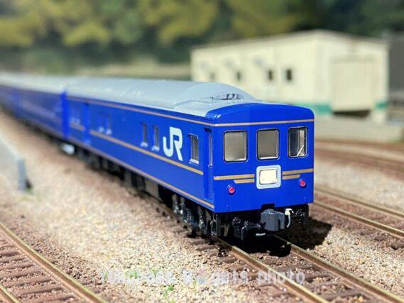 24系25形「夢空間北斗星」セットを弄る！その4 マニ24のボディー