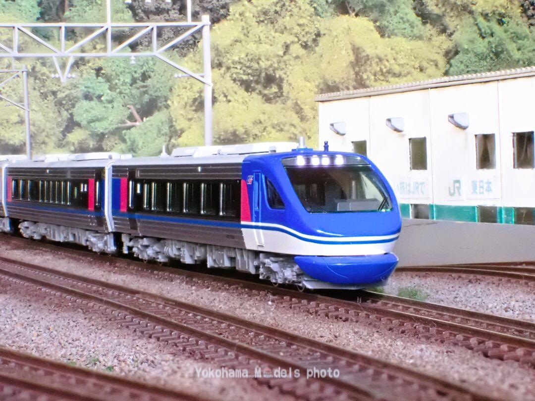 KATO 智頭急行HOT7000系「スーパーはくと」 6両セット 品番：10-1693