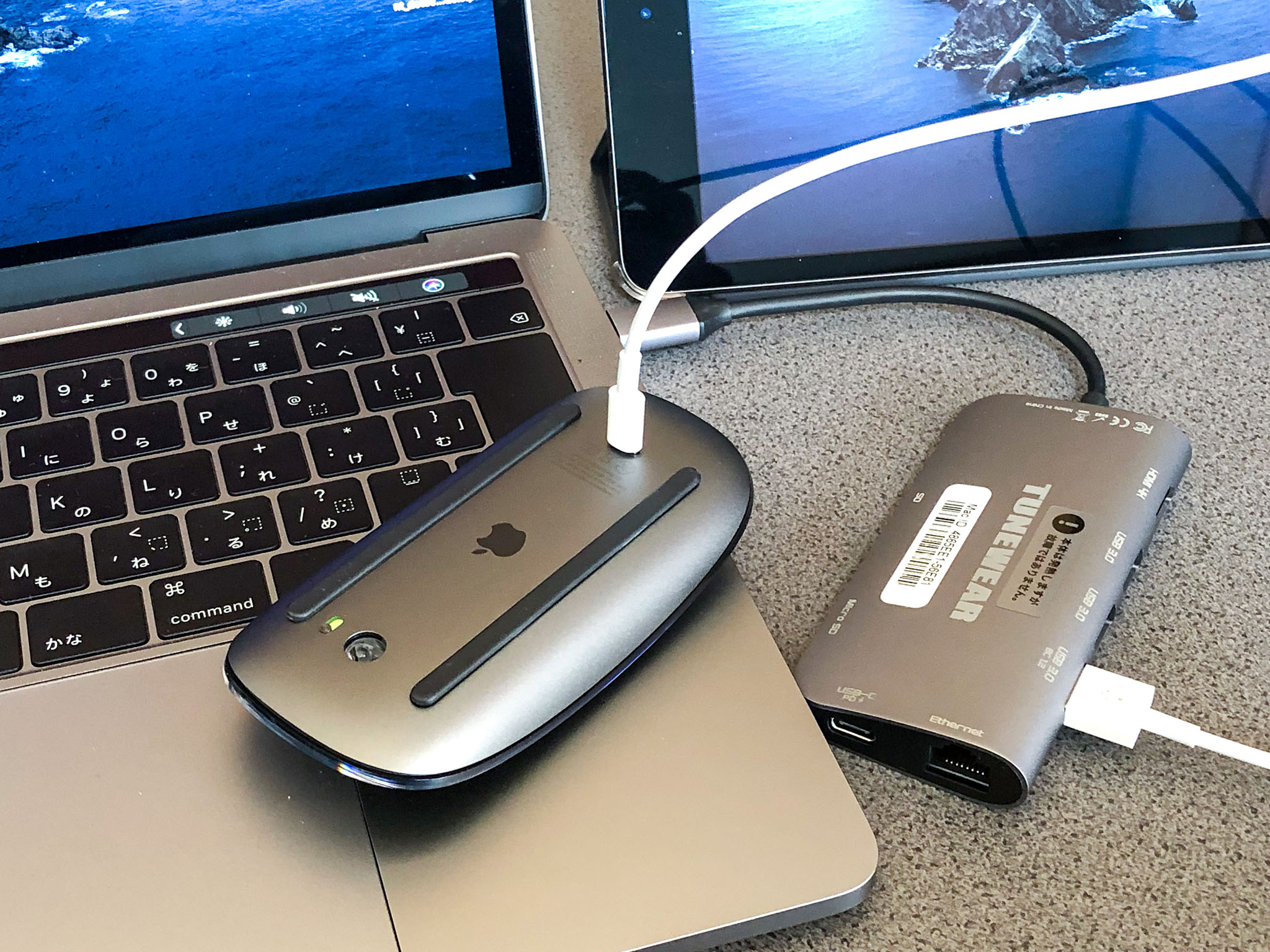 Apple Magic Mouse 2 スペースグレイ - 晴れ時々ジャズ、雨のちカメラ