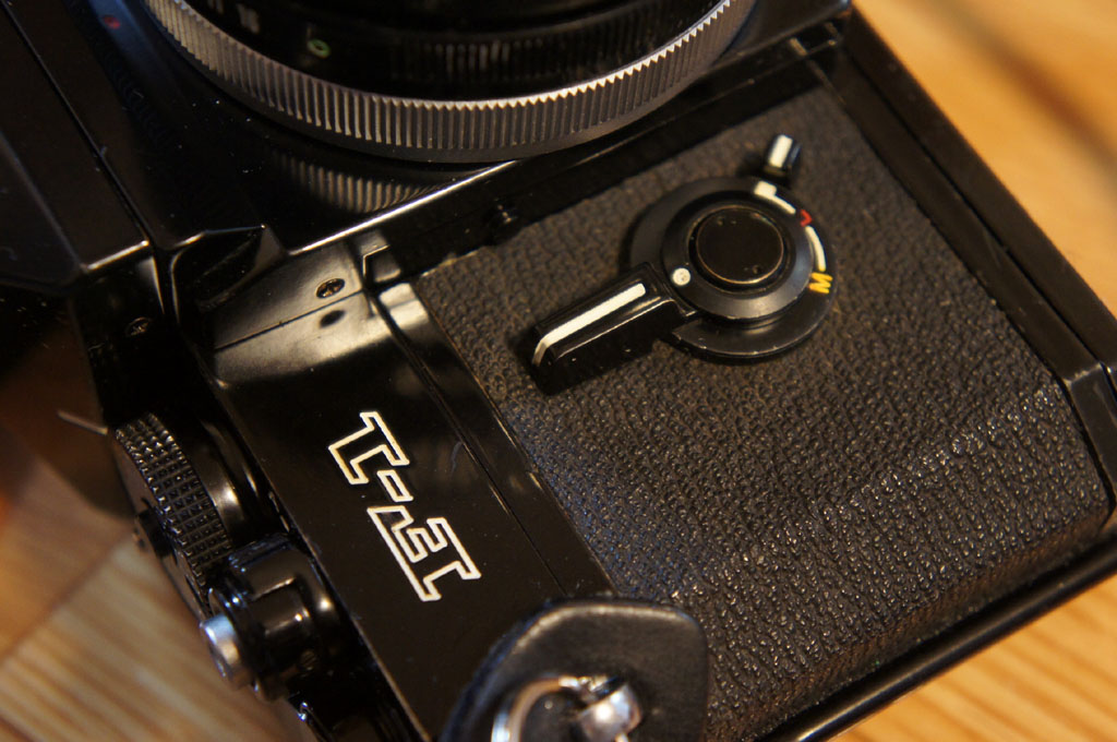 Canon F-1 前期型を買った - 晴れ時々ジャズ、雨のちカメラ