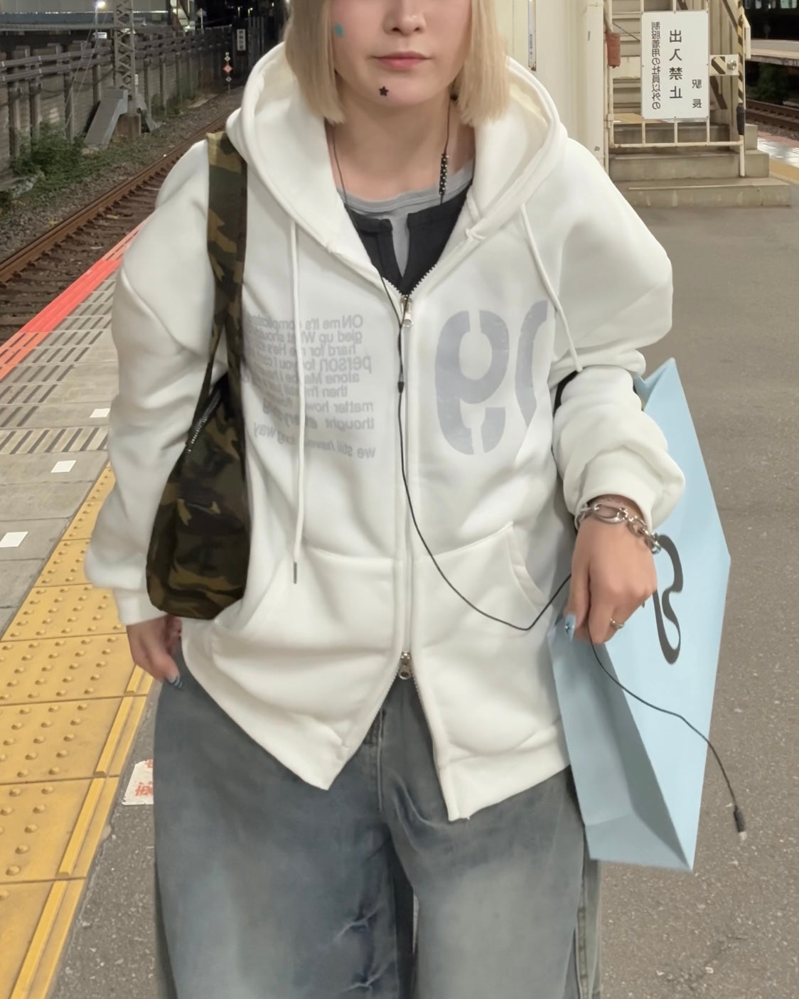 ロゴダブルジップパーカー KC0206 – YOLO（ヨロ）｜ファッション通販