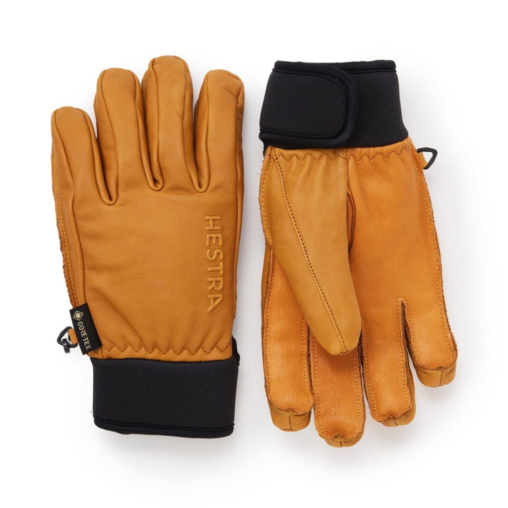 HESTRAのスキー&スノーボード向けでは定番中の定番モデル。『HESTRA