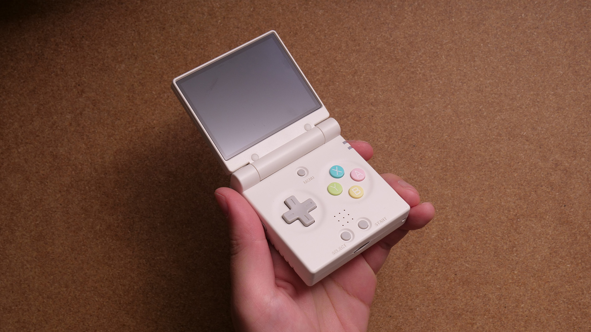 レビュー】中華ゲーム機の究極体だ、これは。『Miyoo Mini Flip