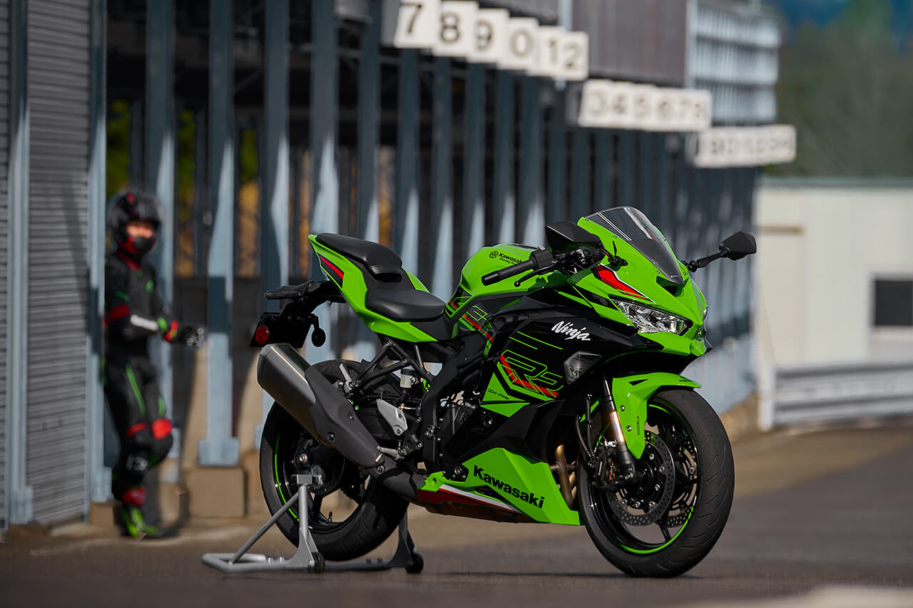 画像 No.3/13] 史上最強ヨンヒャク!!! カワサキNinja ZX-4R