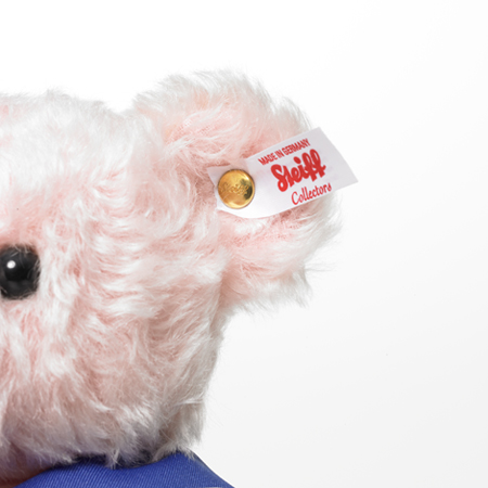 テディベアがセーラームーンの戦士服を着てるーっ♡ セラムンとドイツ