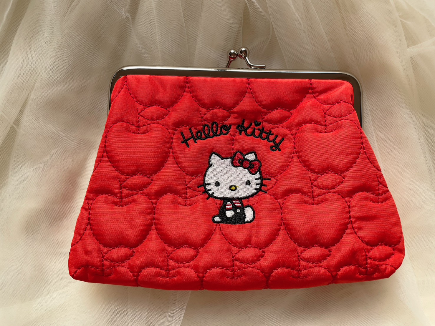 どっちにするか悩んじゃう🍎 『リンネル』付録にミニボストン形ポーチ