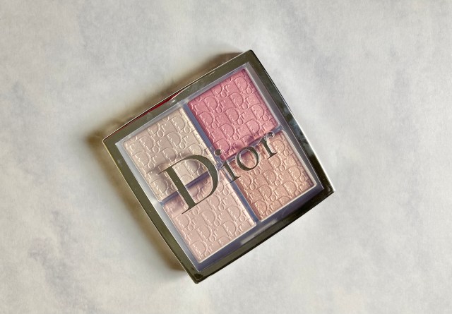 コスメ好き大絶賛！ Diorの4色ハイライト「フェイスグロウパレット」は