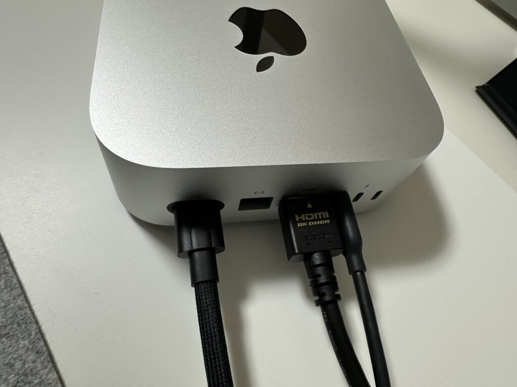新型 Mac mini M4 レビュー】果たして電源ボタンの位置は受け入れ