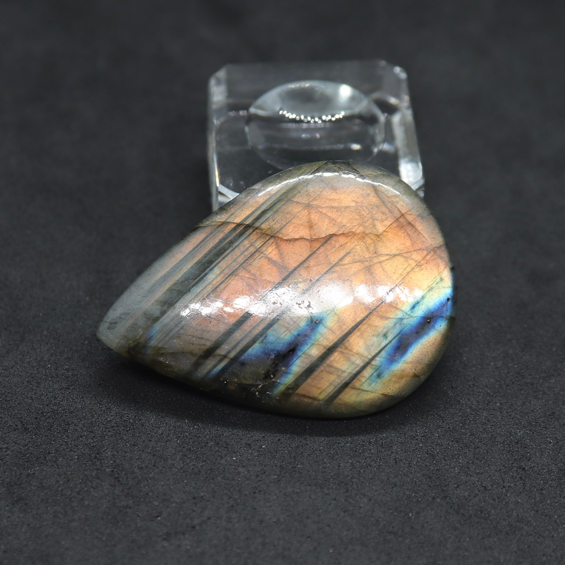 綺麗なラブラドライト！ズーンとくる！綺麗！ 綺麗なラブラドライト