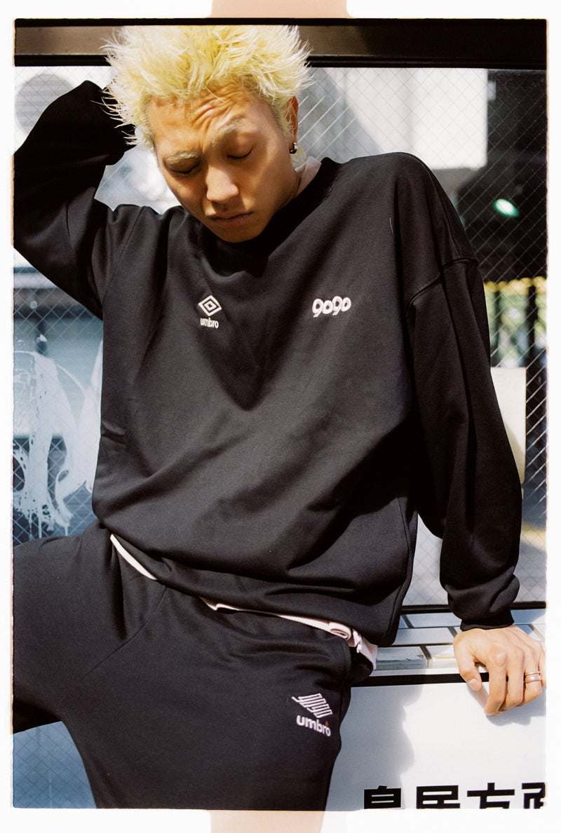 9090 × umbro Two Logo Sweat – YZ