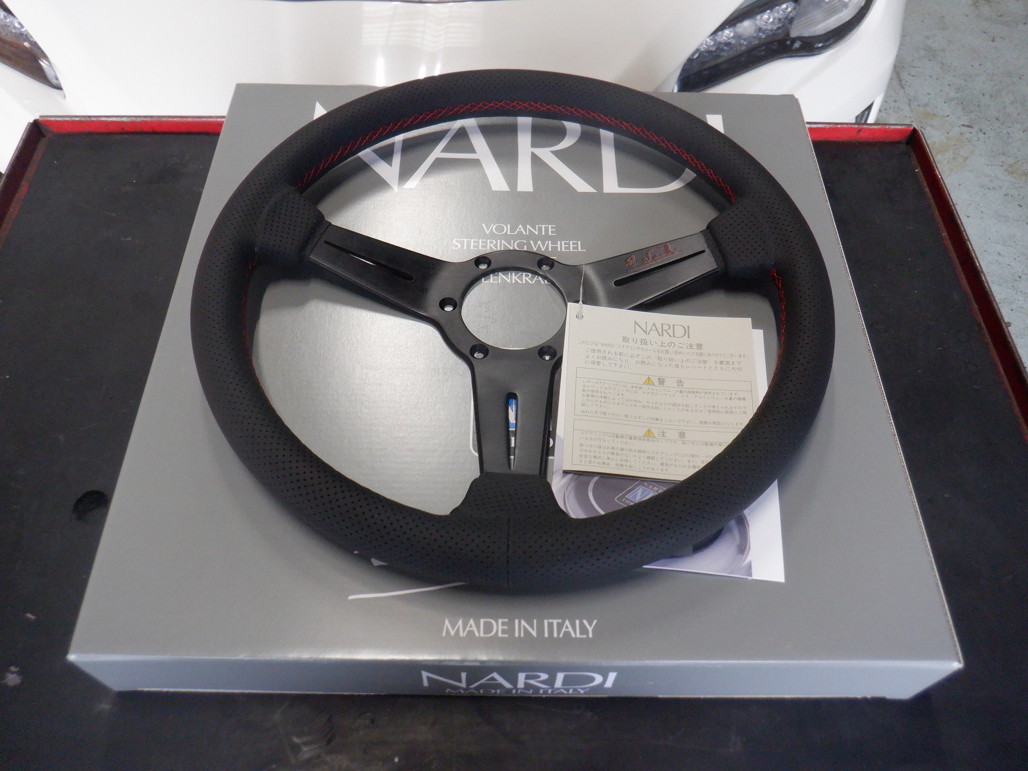 ナルディ限定モデル入荷しました。|Y'zBAHN ワイズバーン