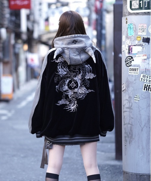 REFLEM（レフレム） スカジャン 「REFLEM/レフレム」ドラゴン刺繍