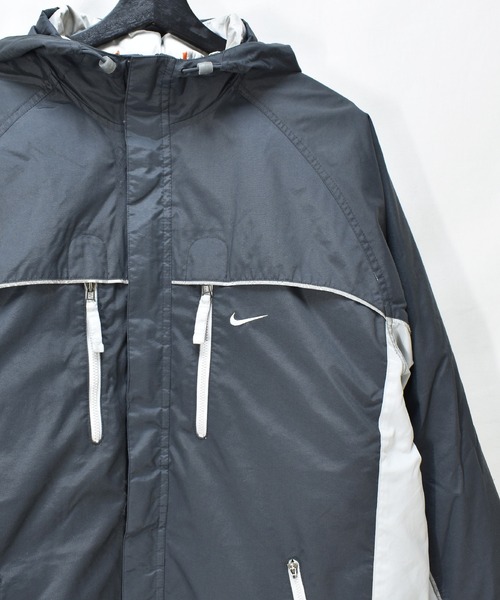 NIKE（ナイキ） ナイロンジャケット 「ヴィンテージ古着」NIKE